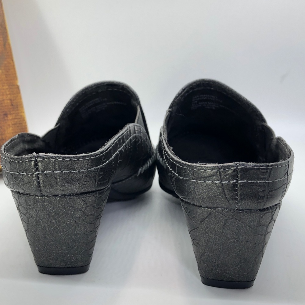 RIALTO Comfort Vette Croc Embossed Faux Leather Mules-7W - Picture 11 of 16